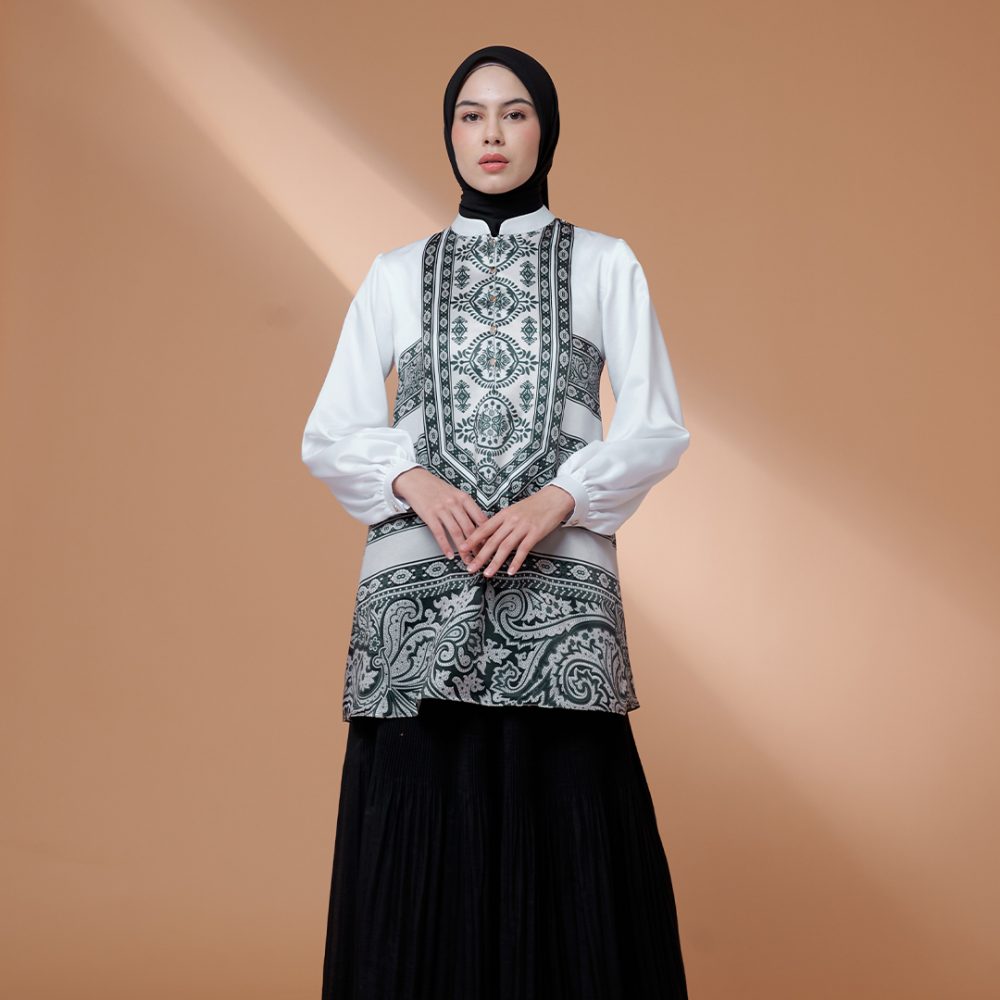 Regina tunik