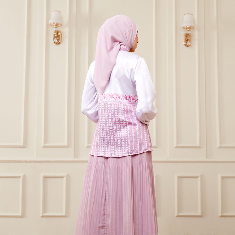 Laura Shirt in Pink - Image 4